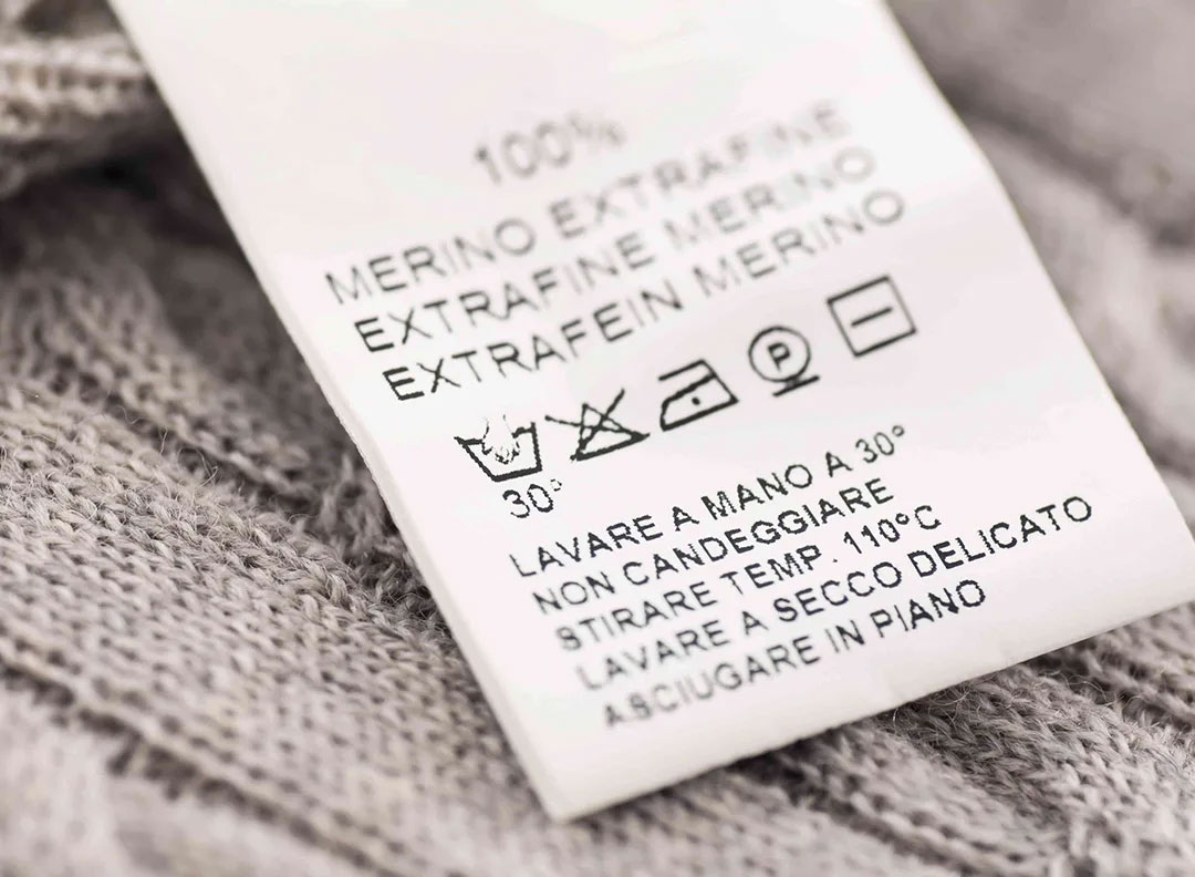 چاپ اتیکت مقوایی لباس چاپ اتیکت مقوایی لباس