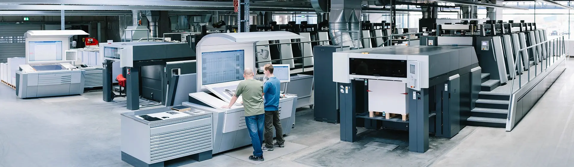 چاپ افست چهار و نیم ورقی هایبرید