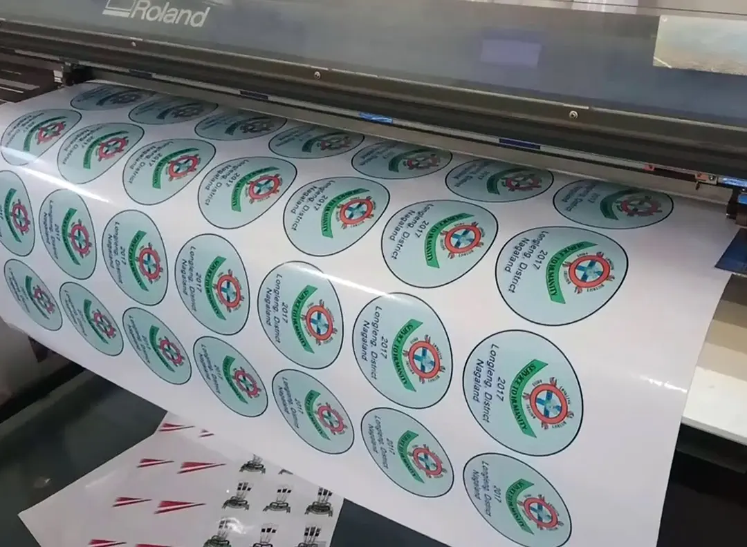 انواع استیکر لارج فرمت