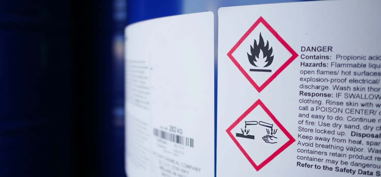 اهمیت اطلاعات قانونی و ایمنی در لیبلینگ